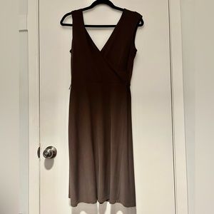 LOFT Brown faux wrap knit dress 8p petite